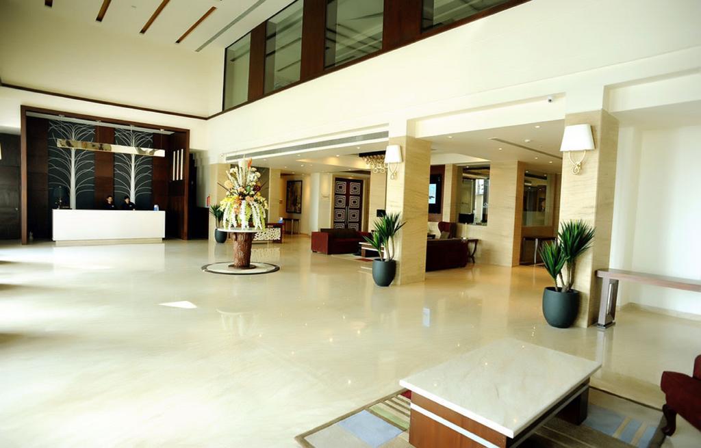Sarovar Portico- Hotel