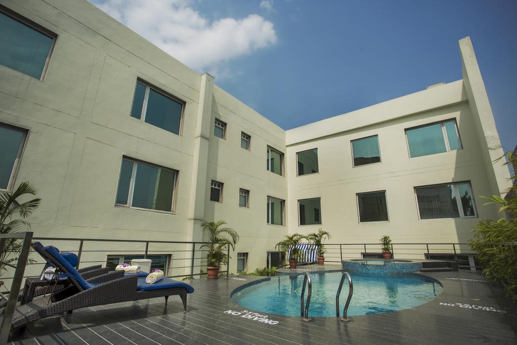 Hotel Sarovar Portico-