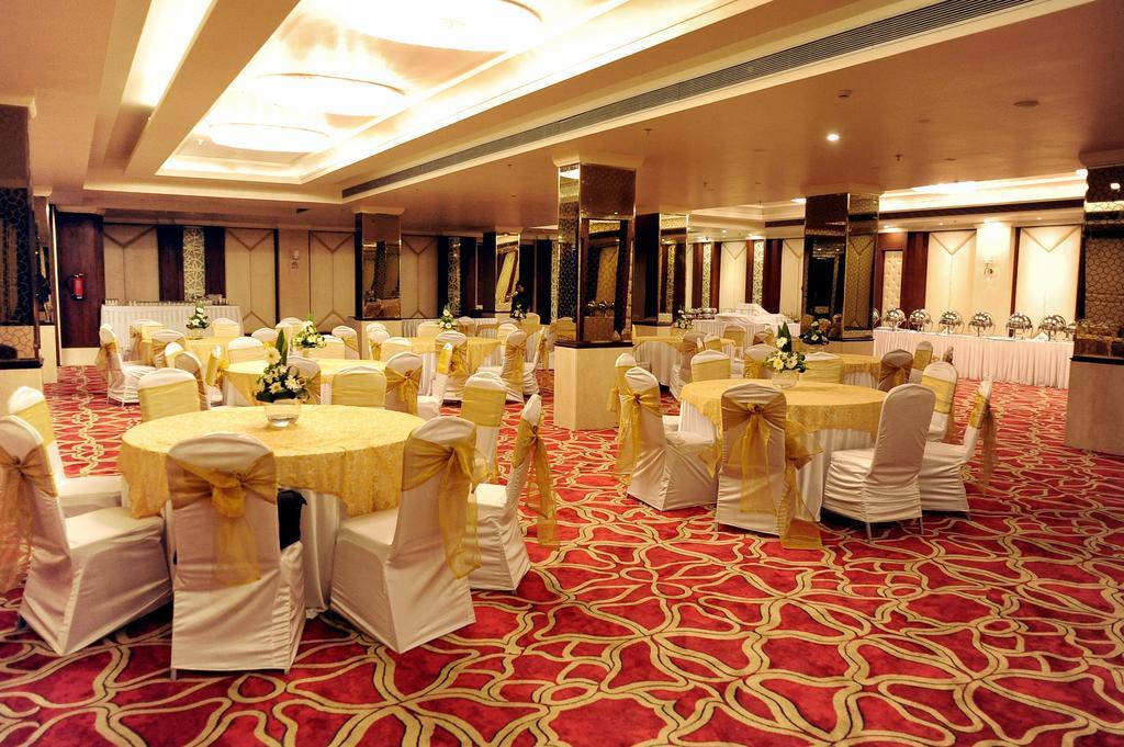 Sarovar Portico- Hotel