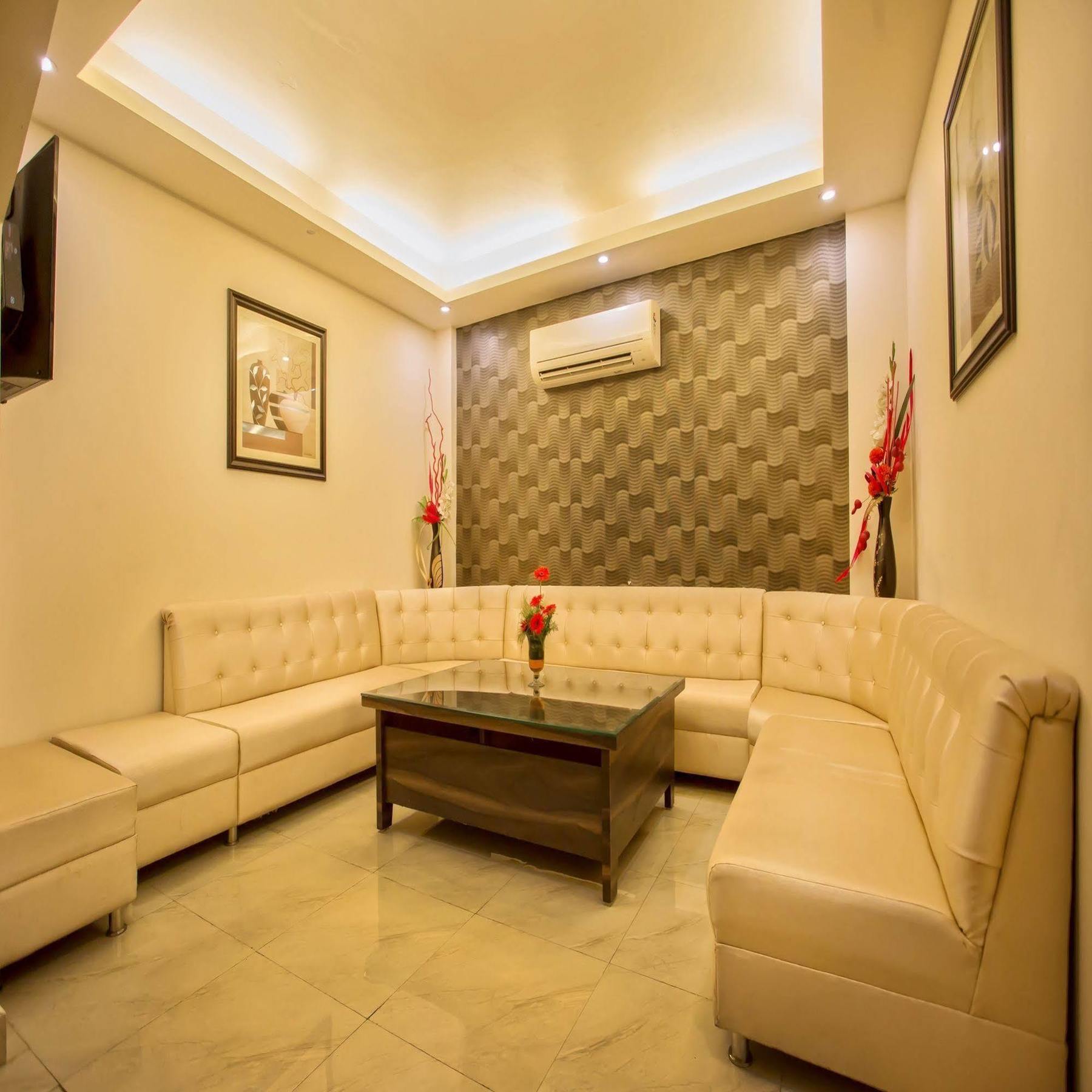 Sarovar Portico- Hotel 4*