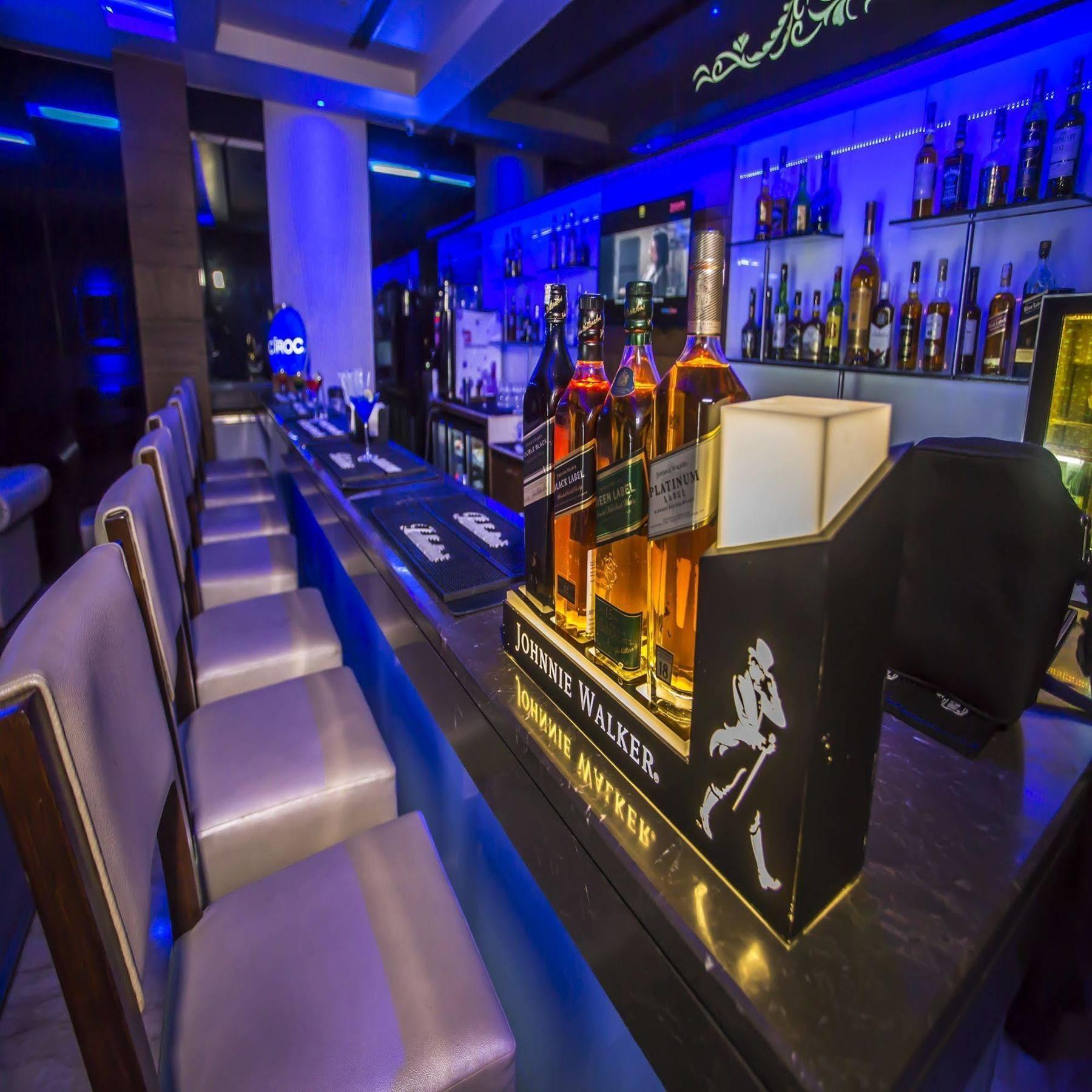Sarovar Portico- Hotel